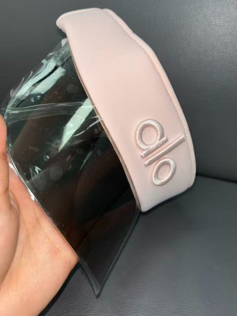 Alo Yoga Airlift Solar Visor – Pink – Outdoor Sports Visor 🖤 - Picture 4 of 7